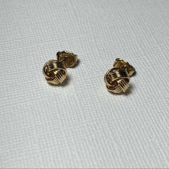 💥3 for $25💥 Vintage Gold Tone Love Knot Stud Earrings
